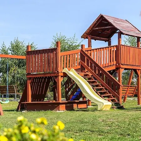Holiday Residence, Dabrowa Hébergement de vacances Gostyniec